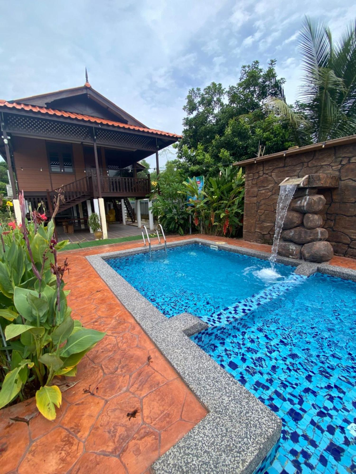 Chalet Inap Nekmi With Pool Kuala Terengganu